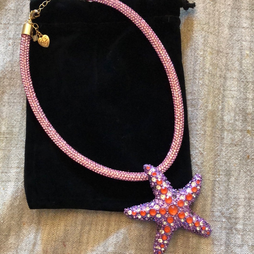 Authentic Betsy Johnson Starfish Necklace. New with tag.